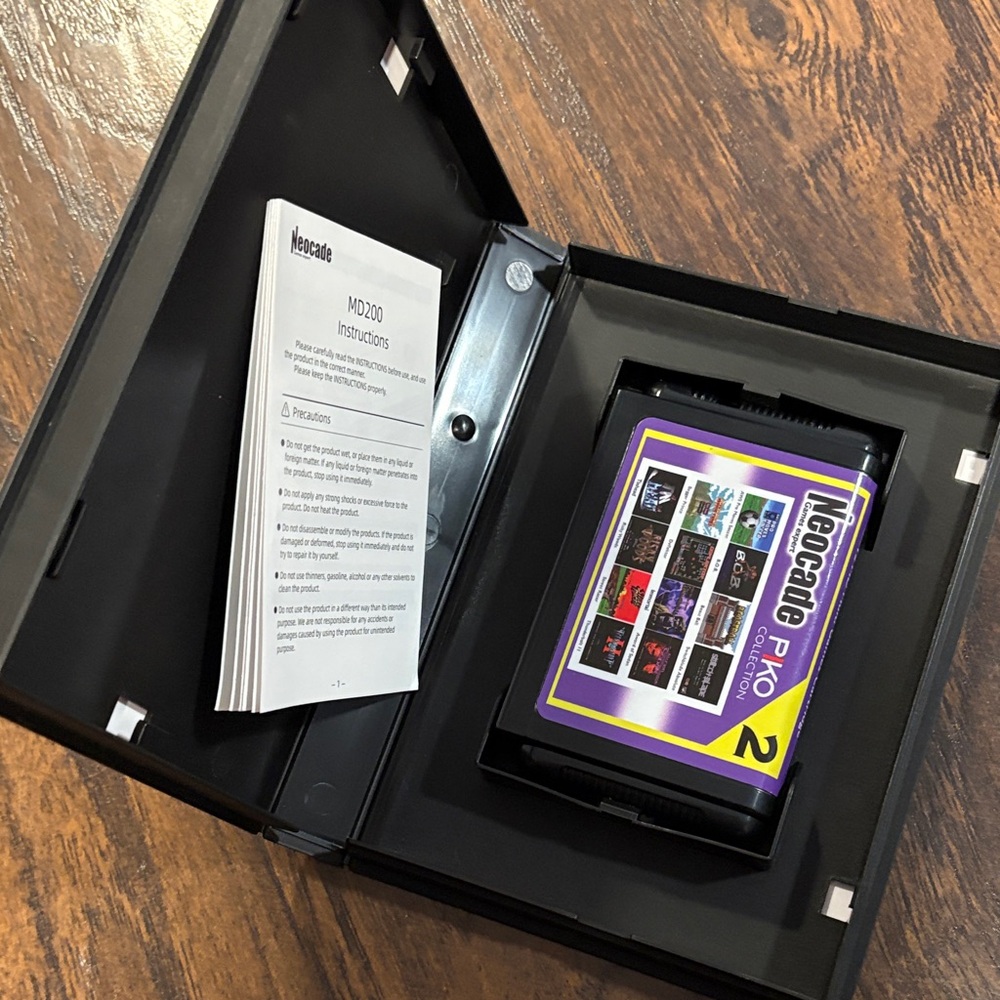 Neocade MD200 Portable MD Console - Black/Purple- NEW in Box - Picture 5 of 7